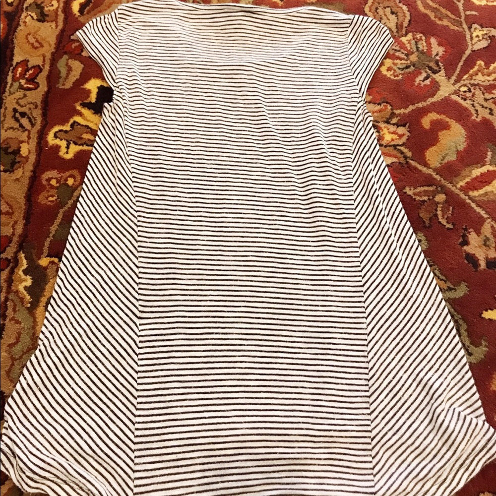 Mossimo Top - Picture 2 of 5